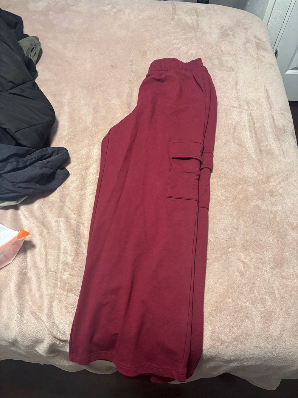 Ava & Viv Maroon Cargo Sweatpants with Side Utility Pocket